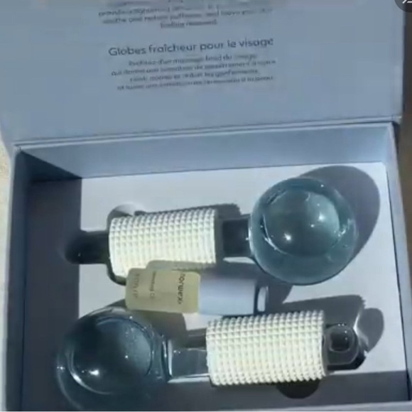Norwex Cooling Facial Globes Gift Set with Illuminating Oil NEW giftable - Picture 1 of 8